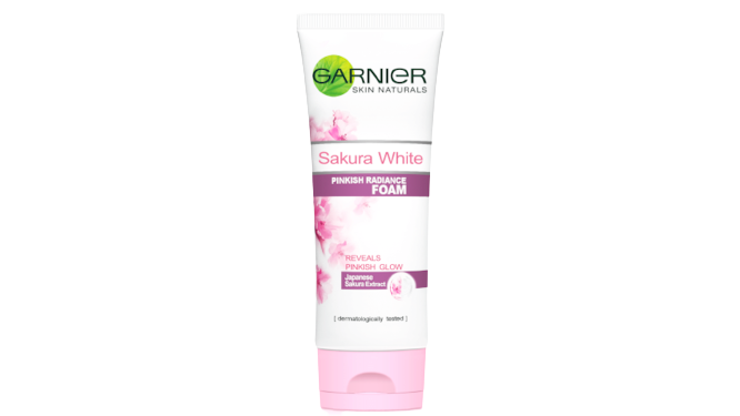 Garnier Skin Naturals Sakura Glow Hyaluron